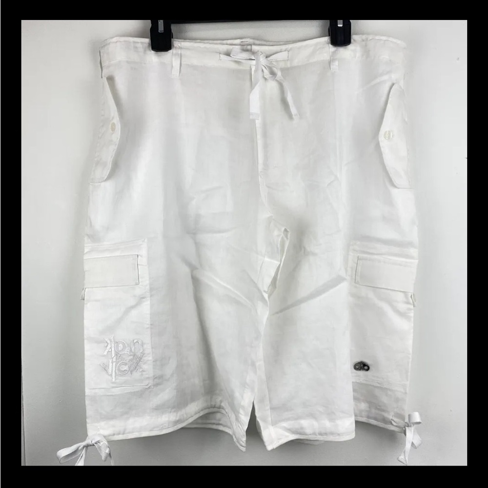 Konvict size 4XL (Fits 2XL) Men’s White Linen Cargo Shorts